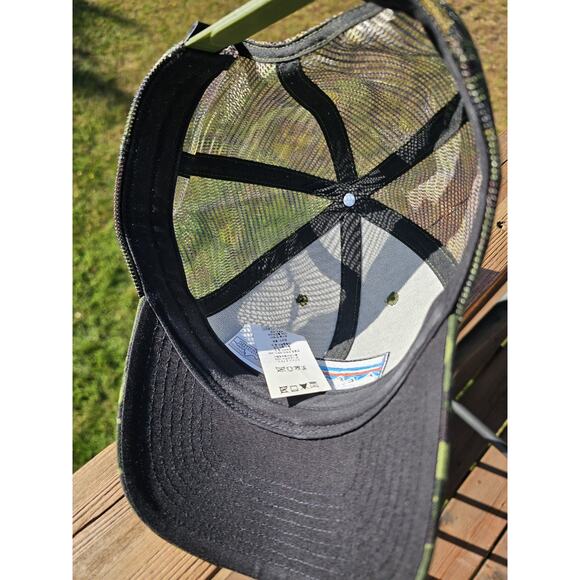 Patagonia Camo Trucker Hat Green SnapBack Men’s Cap Mesh - Picture 6 of 7